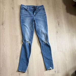 American Eagle Outfitters Women's Blue Ripped Skinny Jeans